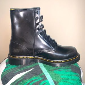 Black Dr. Martens size 9